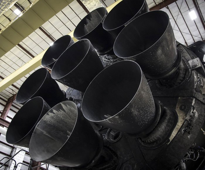 fusee-falcon-9-spacex-elon-musk