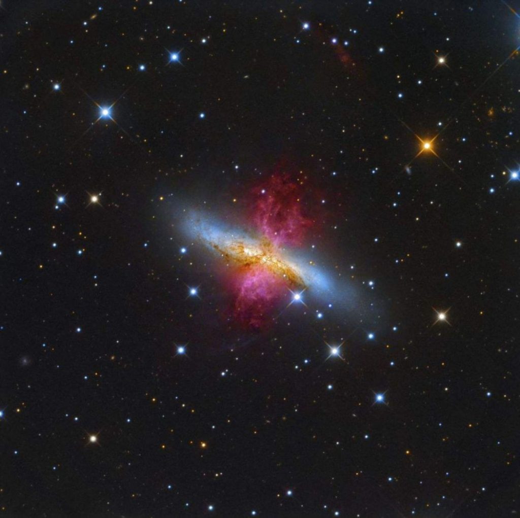insight-astronomy-photographer-of-the-year-25-1050x1047