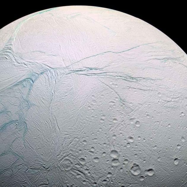 encelade saturne lune satellite