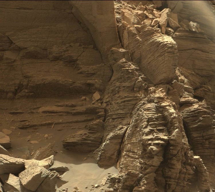 mars roche stratifiée rover curiosity