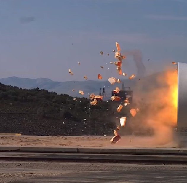 test lanceur puissant sls nasa space launch system explosion moteur