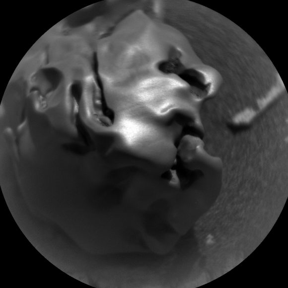 meteorite metallique lisse mars rover curiosity