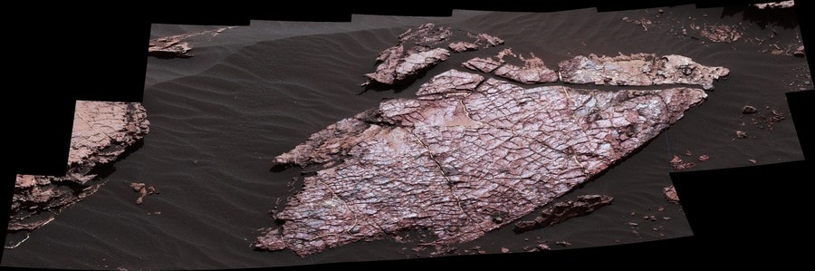 dessication fissures roche boue mars surface curiosity nasa
