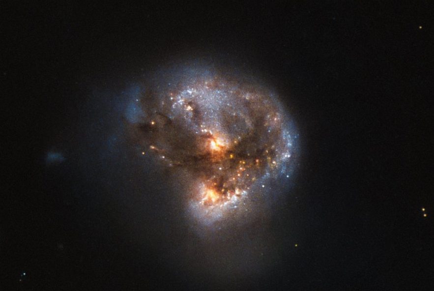 hubble galaxie maser megamaser