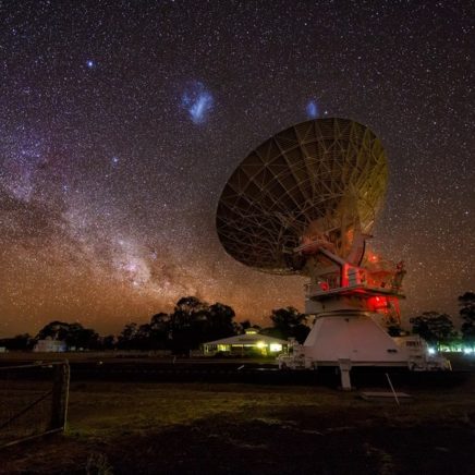 nuages de magellan courant magellanique pont magnétisme magnétique telescope-min