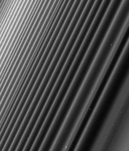 NASA JPL CALTECH Cassini Saturne anneaux sonde ondulations