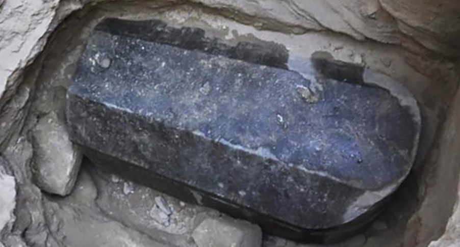 RÃ©sultat de recherche d'images pour "sarcophage noir"