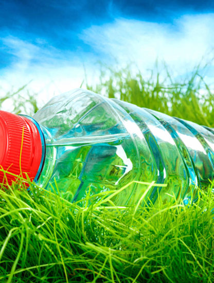 nouveau procede fabrication bioplastique microorganismes bouteille plastique