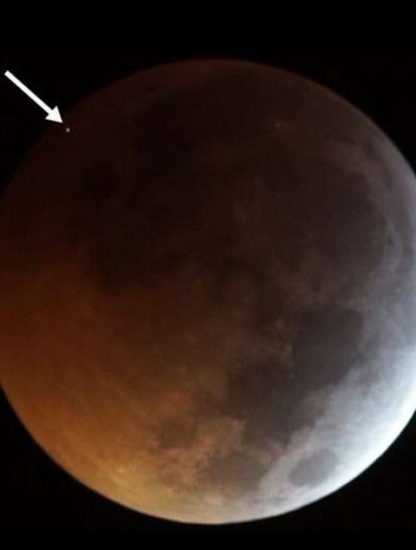 meteore lune eclipse totale impact filme premiere mondiale