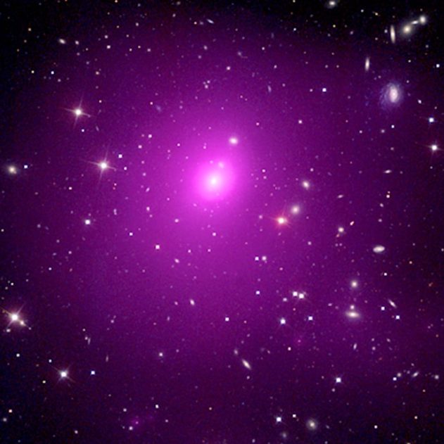 trou noir supermassif 40 milliards masses solaires abell 85 amas galactique