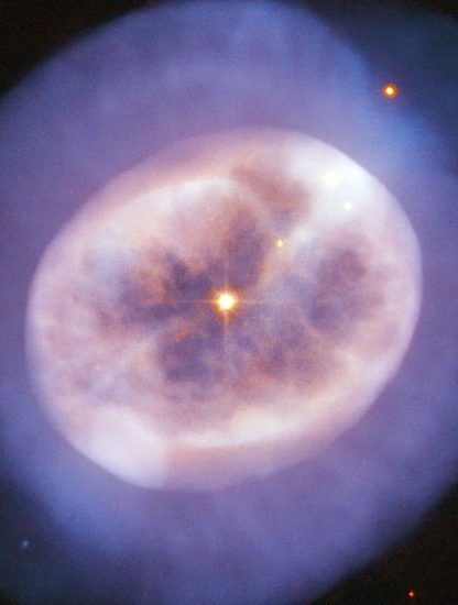 hubble nebuleuse NGC 2022 forme meduse
