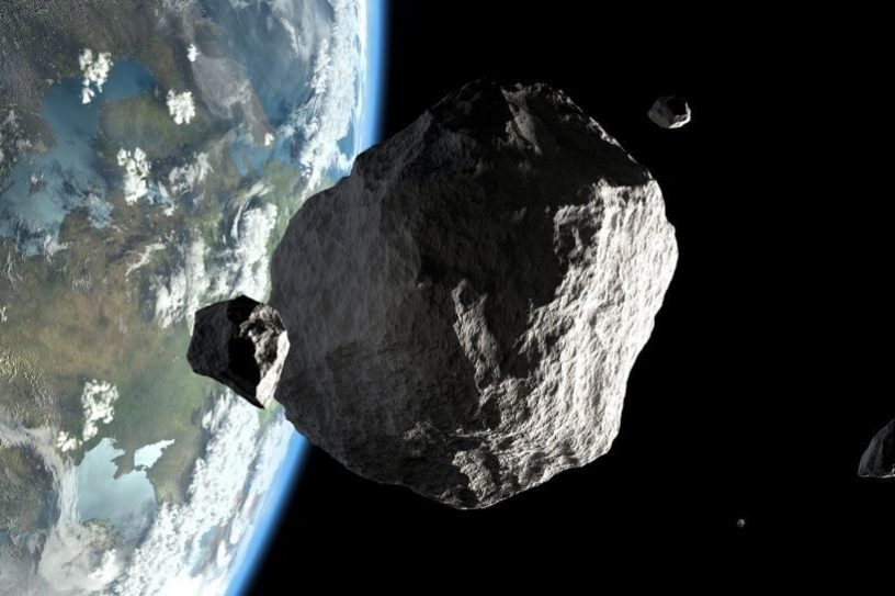 trois asteroides