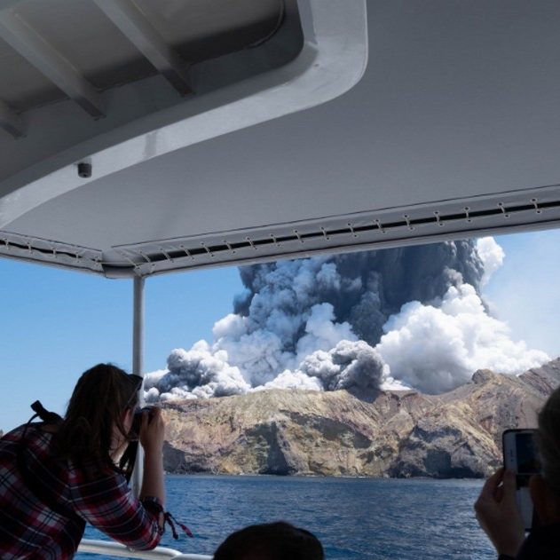 eruption volcanique nouvelle zelande white island
