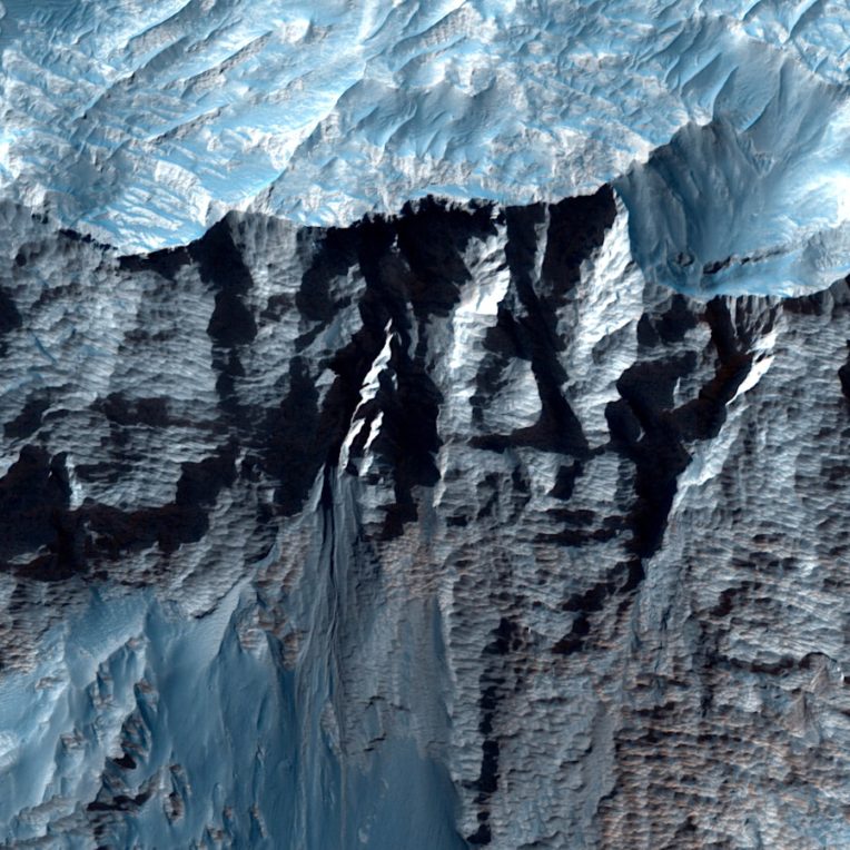 nouvelles images epoustouflantes canyon valles marineris mars