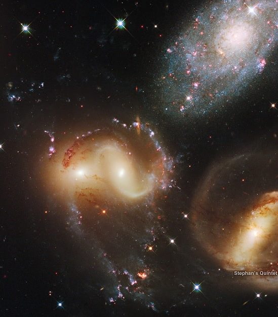 pourquoi galaxies differentes formes