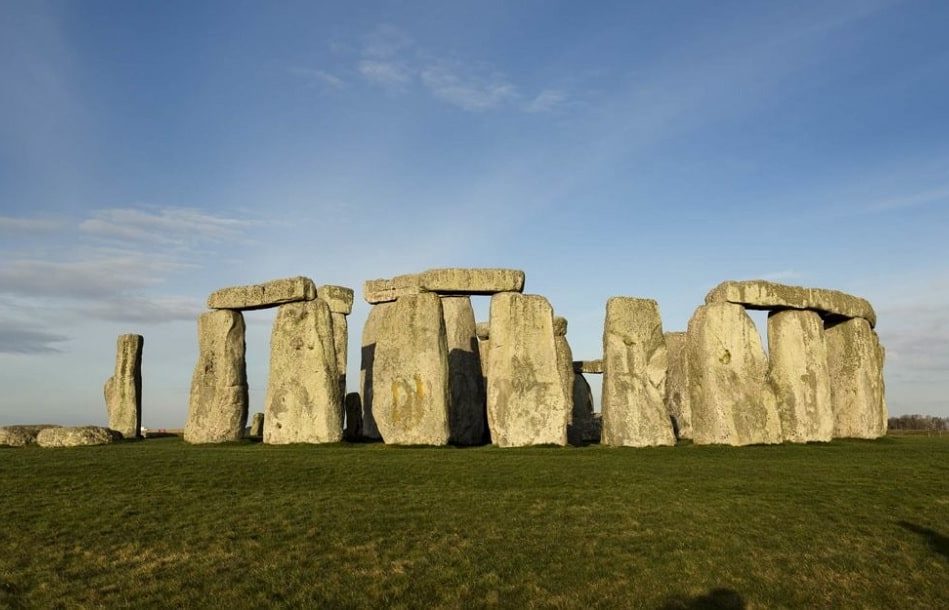 pourquoi stonehenge a ete construit