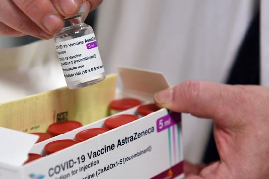 covid vaccin astrazeneca moins efficace contre variante sud-africaine