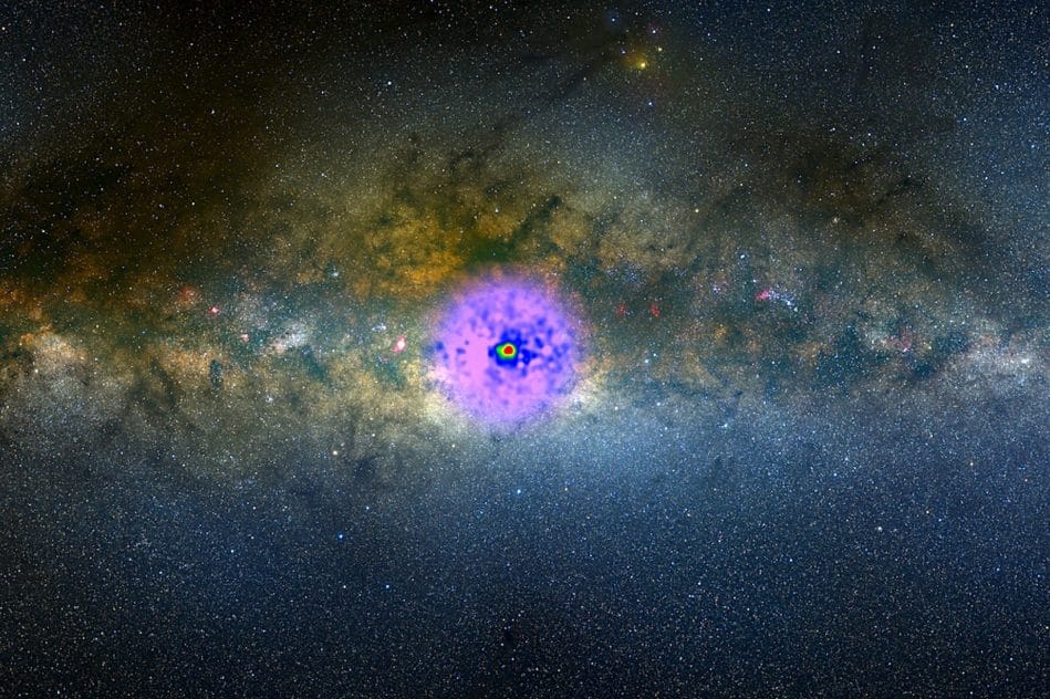 mysterieuse lueur captee centre galaxie pourrait etre due a matiere noire