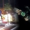 homme se balade en ville sur drone geant video