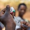 vaccin antipaludique montre haute efficacite essai clinique afrique