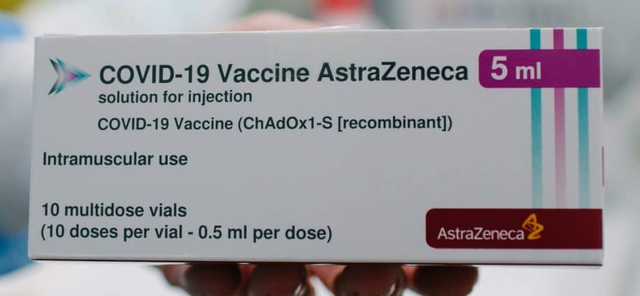 risques thromboses caillots vaccin astrazeneca