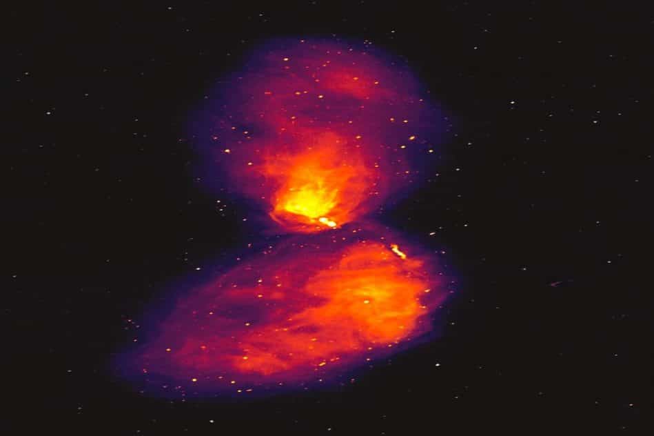 trou noir supermassif explose proximite terre