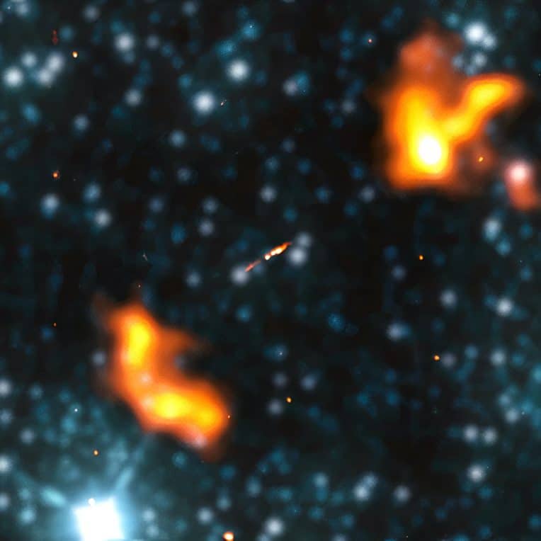 découverte radiogalaxie géante plus grande jamais decouverte