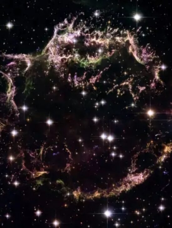 explosion supernova formation etoiles laboratoire