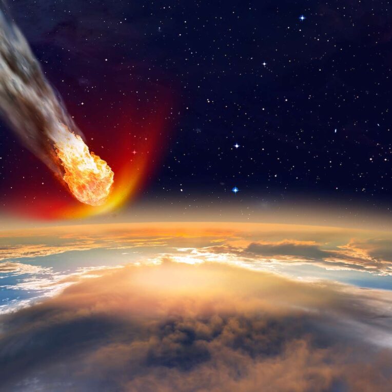 meteorite roche la plus chaude jamais formée terre 2370 degres celsius couv