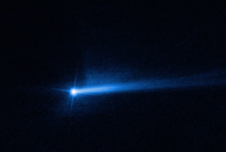 impact dimorphos dart pseudo comete a deux queues couv