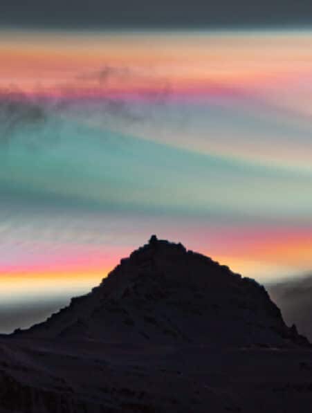 nuage arc en ciel irise cercle polaire arctique rare couv