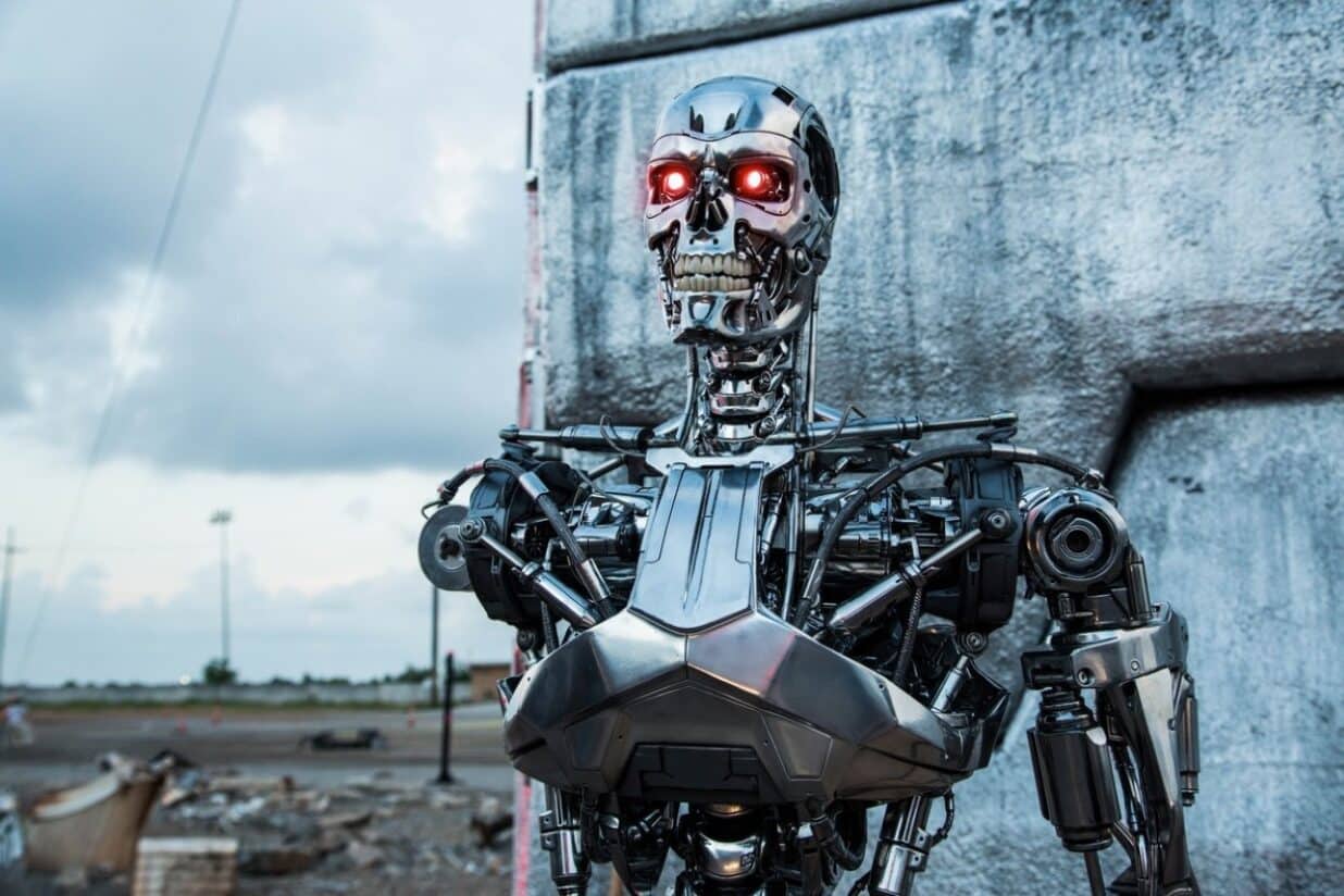 Terminator : James Cameron écrit déjà le script du 7e film, qui sera ...