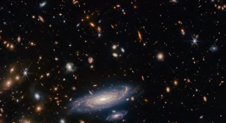 image premieres galaxies debut univers defie regles cosmiques