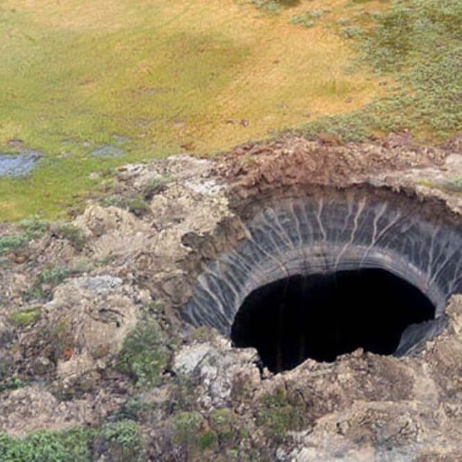 cratere geant siberie gaz naturel explosion climat couv