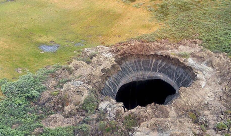 cratere geant siberie gaz naturel explosion climat couv