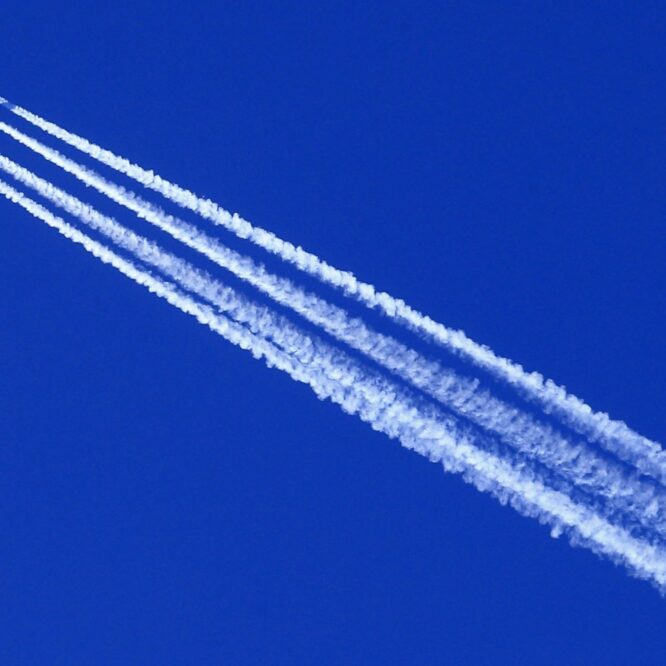 trainees condensation aviation impact changement climatique couv