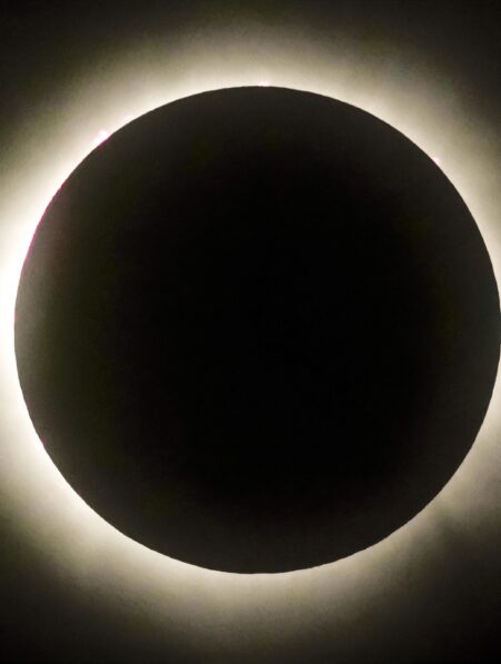 prochaine eclipse solaire totale 2026 premiere visible europe 27 ans couv