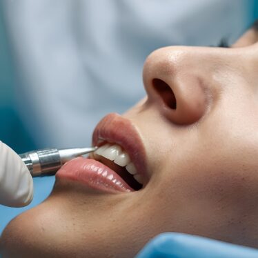 regeneration dentaire essais clinique