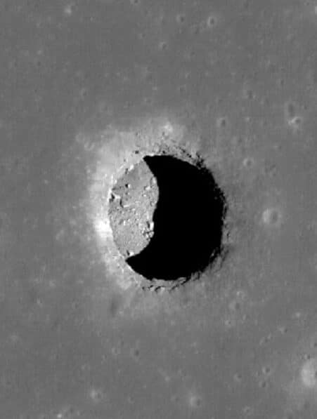 des scientifiques découvrent une grotte souterraine sur la Lune