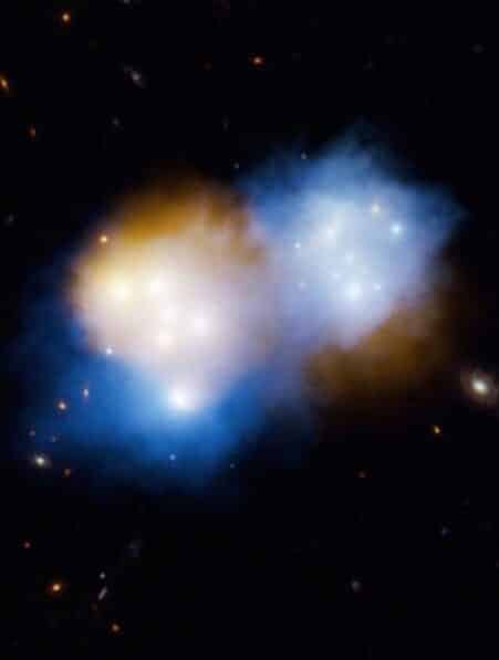 Les astronomes observent la matière noire se séparant de la matière normale lors la fusion de deux amas de galaxies