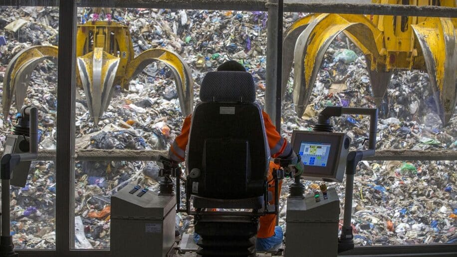 dechets deviennent lumiere comment transforme poubelles energie couv