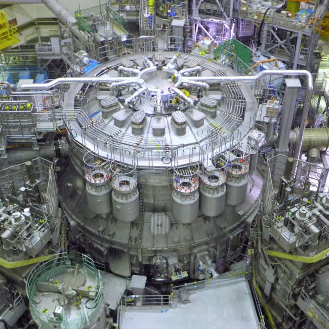 record tokamak japon plasma