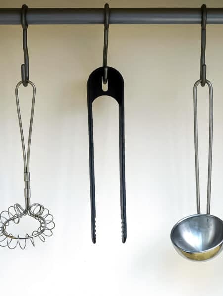 plastiques noirs risques pour sante reevalues apres erreur reconnue par auteurs etude couv