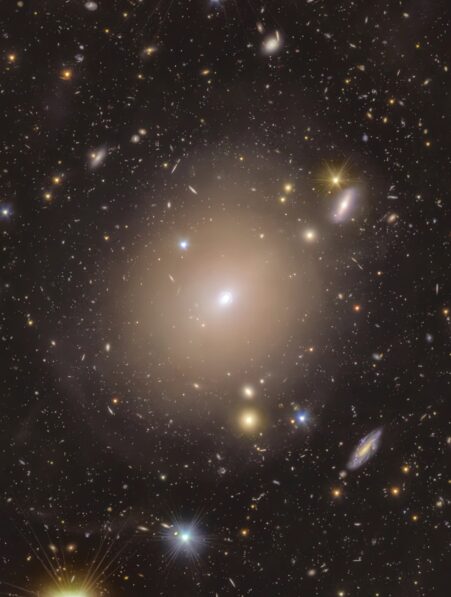 Des scientifiques découvrent un anneau d'Einstein presque parfait le plus proche jamais observé