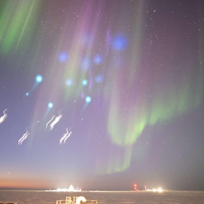 fusees aurores alaska couv