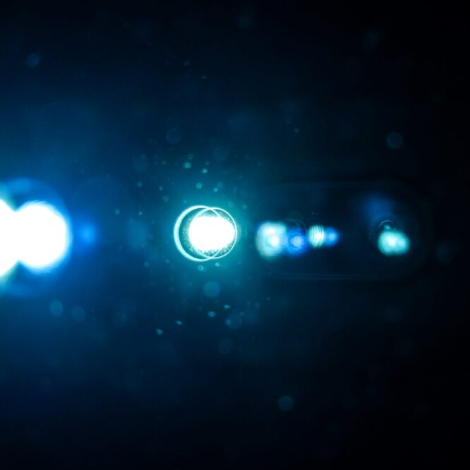 lasers lumiere obscurite