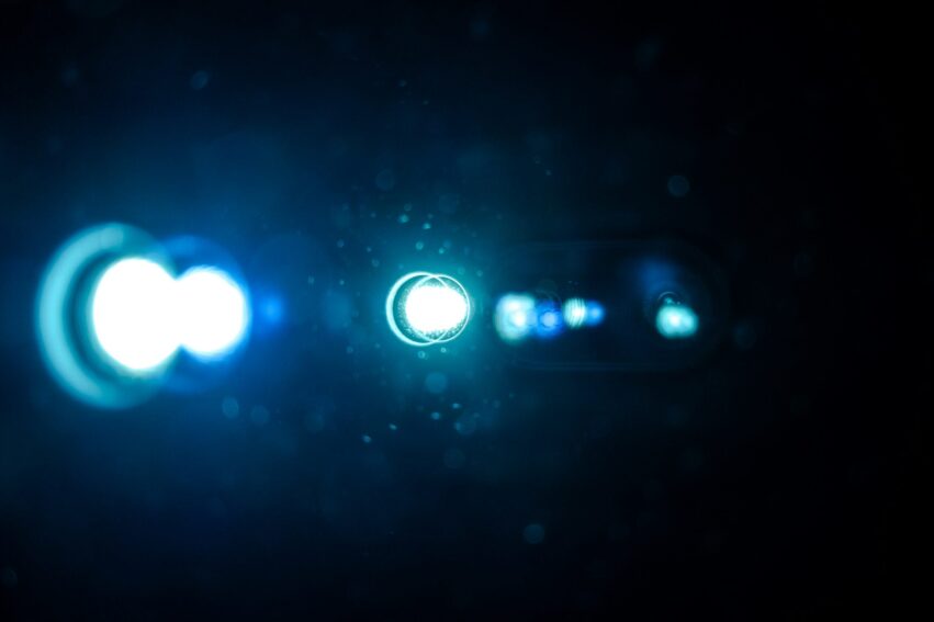 lasers lumiere obscurite