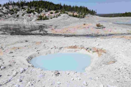 bassin hydrothermale yellowstone