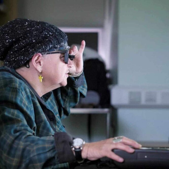 patients aveugles lire implant