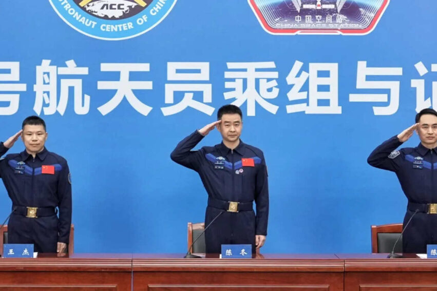 capsule-shenzhou-20-bloquee-couv